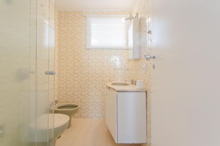 Apartamento à venda com 70m², 2 quartos e 1 vaga Apartamento à venda com 70m², 2 quartos e 1 vagaBanheiro da Suíte