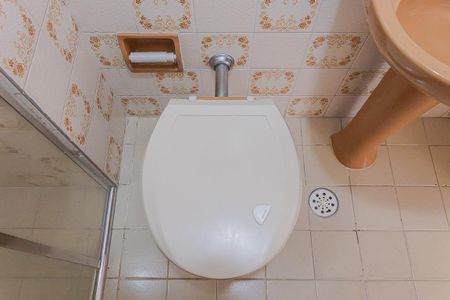 Apartamento à venda com 70m², 2 quartos e 1 vaga Apartamento à venda com 70m², 2 quartos e 1 vagaBanheiro