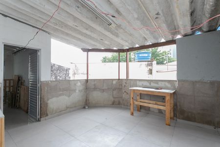 Casa à venda com 253m², 3 quartos e 4 vagas Casa à venda com 253m², 3 quartos e 4 vagasTerraço
