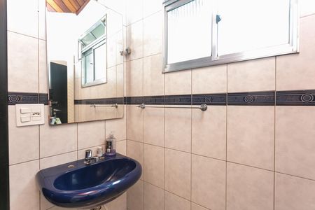Casa à venda com 253m², 3 quartos e 4 vagas Casa à venda com 253m², 3 quartos e 4 vagasBanheiro 3