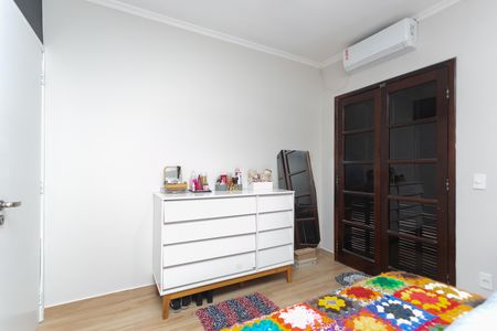 Quarto 1  de casa à venda com 3 quartos, 253m² em Jardim Itapemirim, São Paulo