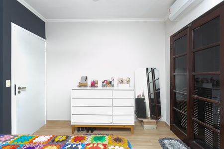 Casa à venda com 253m², 3 quartos e 4 vagas Casa à venda com 253m², 3 quartos e 4 vagasQuarto 1
