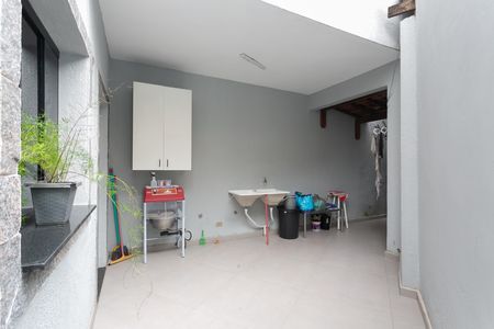 Casa à venda com 253m², 3 quartos e 4 vagas Casa à venda com 253m², 3 quartos e 4 vagasÁrea de Serviço
