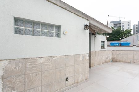 Casa à venda com 253m², 3 quartos e 4 vagas Casa à venda com 253m², 3 quartos e 4 vagasTerraço