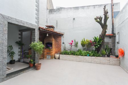 Casa à venda com 253m², 3 quartos e 4 vagas Casa à venda com 253m², 3 quartos e 4 vagasGaragem / Churrasqueira