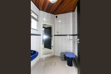 Casa à venda com 253m², 3 quartos e 4 vagas Casa à venda com 253m², 3 quartos e 4 vagasBanheiro 2