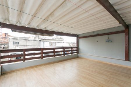Casa à venda com 253m², 3 quartos e 4 vagas Casa à venda com 253m², 3 quartos e 4 vagasVaranda do Quarto 1