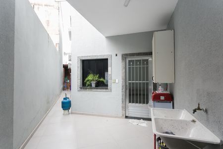 Casa à venda com 253m², 3 quartos e 4 vagas Casa à venda com 253m², 3 quartos e 4 vagasÁrea de Serviço