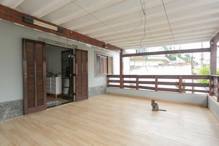 Casa à venda com 253m², 3 quartos e 4 vagas Casa à venda com 253m², 3 quartos e 4 vagasVaranda do Quarto 1