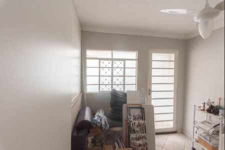 Casa para alugar com 90m², 2 quartos e 1 vaga Casa para alugar com 90m², 2 quartos e 1 vagaÁrea de Serviço