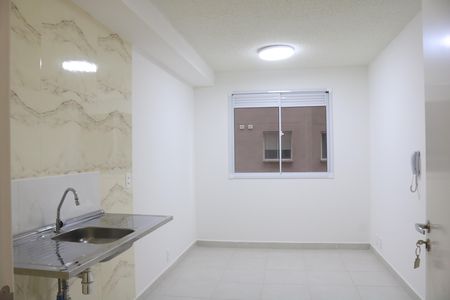 Sala e Cozinha Integrada de apartamento para alugar com 1 quarto, 30m² em Parque Industrial Tomas Edson, São Paulo