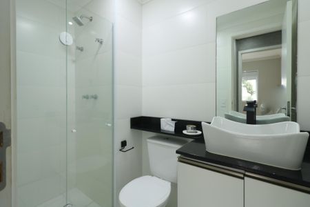 Apartamento para alugar com 45m², 2 quartos e 1 vaga Apartamento para alugar com 45m², 2 quartos e 1 vagaBanheiro