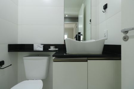Apartamento para alugar com 45m², 2 quartos e 1 vaga Apartamento para alugar com 45m², 2 quartos e 1 vagaBanheiro