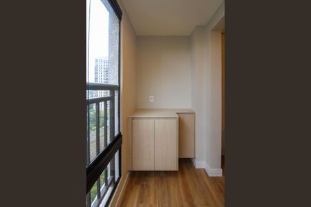 Varanda da Sala de apartamento para alugar com 2 quartos, 40m² em Cidade Jardim, São Paulo