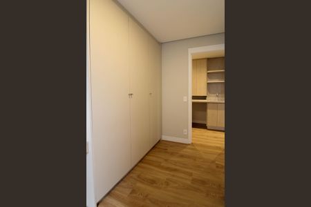 Quarto 1 de apartamento para alugar com 2 quartos, 40m² em Cidade Jardim, São Paulo
