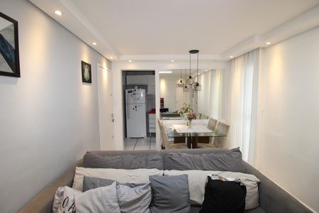 Sala de apartamento à venda com 2 quartos, 53m² em Cidade Líder, São Paulo