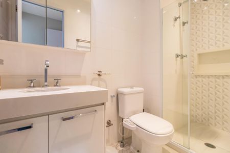 Apartamento à venda com 96m², 2 quartos e 3 vagasBanheiro da Suíte 2