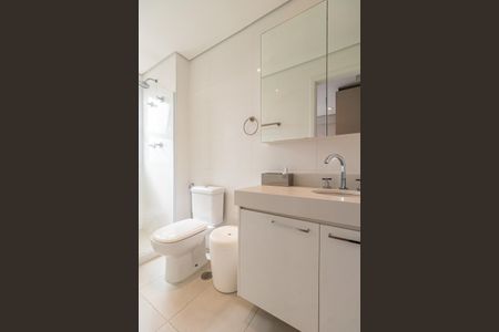 Apartamento à venda com 96m², 2 quartos e 3 vagasBanheiro da Suíte 1