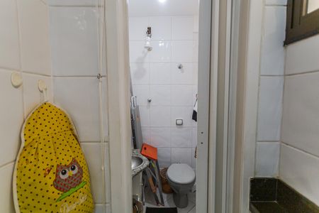 Apartamento para alugar com 115m², 3 quartos e 1 vaga Apartamento para alugar com 115m², 3 quartos e 1 vagaBanheiro de serviço