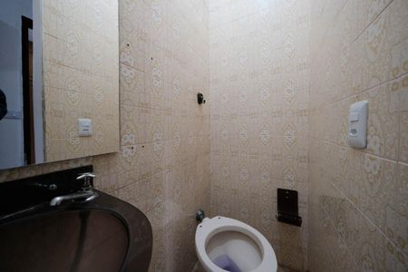 Casa para alugar com 150m², 3 quartos e 2 vagasBanheiro 1
