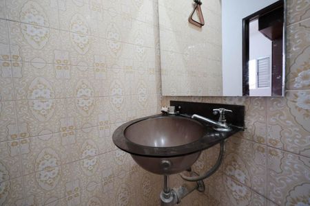 Casa para alugar com 150m², 3 quartos e 2 vagasBanheiro 1
