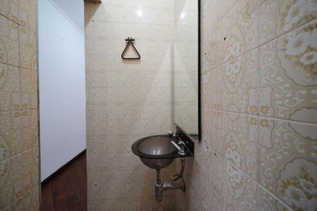 Casa para alugar com 150m², 3 quartos e 2 vagasBanheiro 1