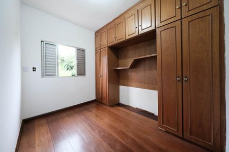 Quarto 2 de casa para alugar com 3 quartos, 150m² em Vila Buenos Aires, São Paulo