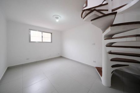 Casa para alugar com 150m², 3 quartos e 2 vagasSala