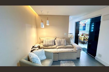 Apartamento à venda com 138m², 3 quartos e 3 vagas Apartamento à venda com 138m², 3 quartos e 3 vagasSala