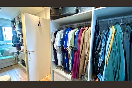 Apartamento à venda com 138m², 3 quartos e 3 vagas Apartamento à venda com 138m², 3 quartos e 3 vagasQuarto 2