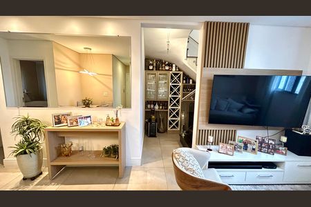 Apartamento à venda com 138m², 3 quartos e 3 vagas Apartamento à venda com 138m², 3 quartos e 3 vagasSala