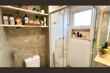 Apartamento à venda com 138m², 3 quartos e 3 vagas Apartamento à venda com 138m², 3 quartos e 3 vagasBanheiro 1