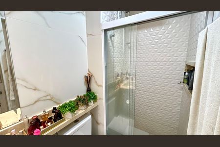 Apartamento à venda com 138m², 3 quartos e 3 vagas Apartamento à venda com 138m², 3 quartos e 3 vagasBanheiro da Suíte