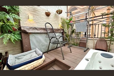 Apartamento à venda com 138m², 3 quartos e 3 vagas Apartamento à venda com 138m², 3 quartos e 3 vagasJacuzzi