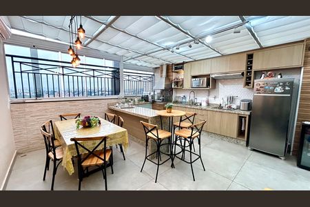 Apartamento à venda com 138m², 3 quartos e 3 vagas Apartamento à venda com 138m², 3 quartos e 3 vagasChurrasqueira