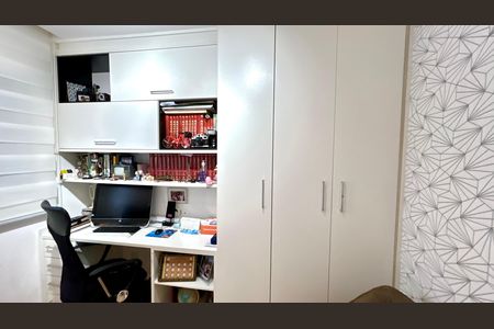 Apartamento à venda com 138m², 3 quartos e 3 vagas Apartamento à venda com 138m², 3 quartos e 3 vagasQuarto 1