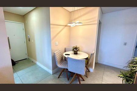 Apartamento à venda com 138m², 3 quartos e 3 vagas Apartamento à venda com 138m², 3 quartos e 3 vagasSala