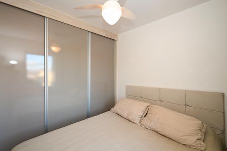 Quarto 1 de apartamento para alugar com 2 quartos, 32m² em Parque Munhoz, São Paulo
