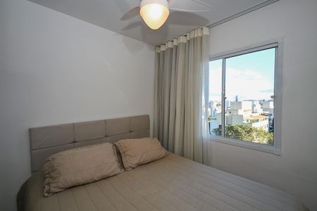 Quarto 1 de apartamento para alugar com 2 quartos, 32m² em Parque Munhoz, São Paulo