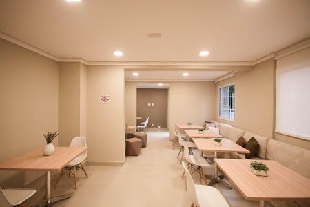 Apartamento para alugar com 32m², 2 quartos e sem vaga Apartamento para alugar com 32m², 2 quartos e sem vagaSalão de Festa