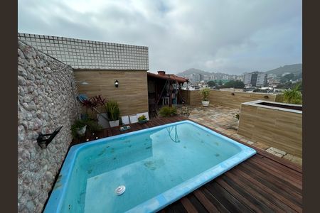 Apartamento à venda com 126m², 2 quartos e 2 vagasPiscina da cobertura
