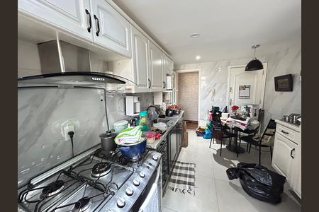 Cozinha de apartamento à venda com 2 quartos, 126m² em Vila Valqueire, Rio de Janeiro