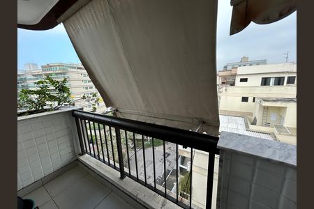 Apartamento à venda com 126m², 2 quartos e 2 vagasVaranda do Quarto 2 - Suíte