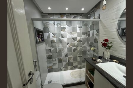 Apartamento à venda com 126m², 2 quartos e 2 vagasBanheiro Social