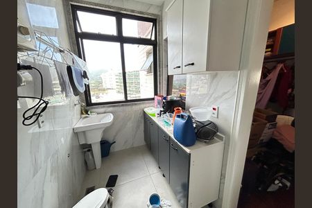 Apartamento à venda com 126m², 2 quartos e 2 vagasÁrea de Serviço