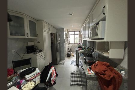 Apartamento à venda com 126m², 2 quartos e 2 vagasCozinha