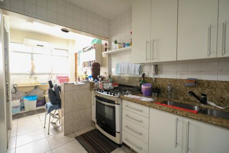 Apartamento para alugar com 116m², 3 quartos e 2 vagas Apartamento para alugar com 116m², 3 quartos e 2 vagasCozinha