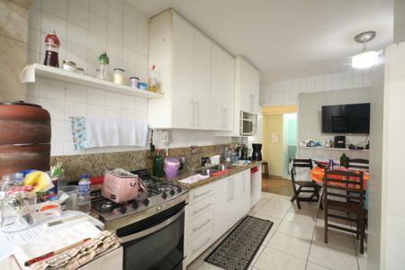 Apartamento para alugar com 116m², 3 quartos e 2 vagas Apartamento para alugar com 116m², 3 quartos e 2 vagasCozinha