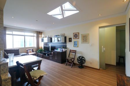 Apartamento para alugar com 116m², 3 quartos e 2 vagas Apartamento para alugar com 116m², 3 quartos e 2 vagasSala