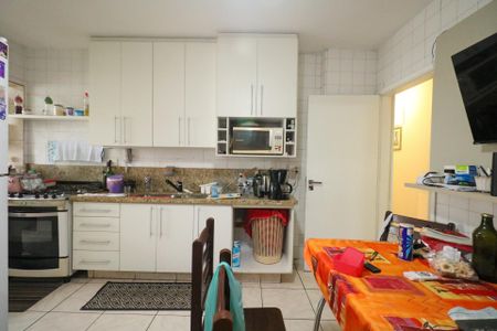 Apartamento para alugar com 116m², 3 quartos e 2 vagas Apartamento para alugar com 116m², 3 quartos e 2 vagasCozinha